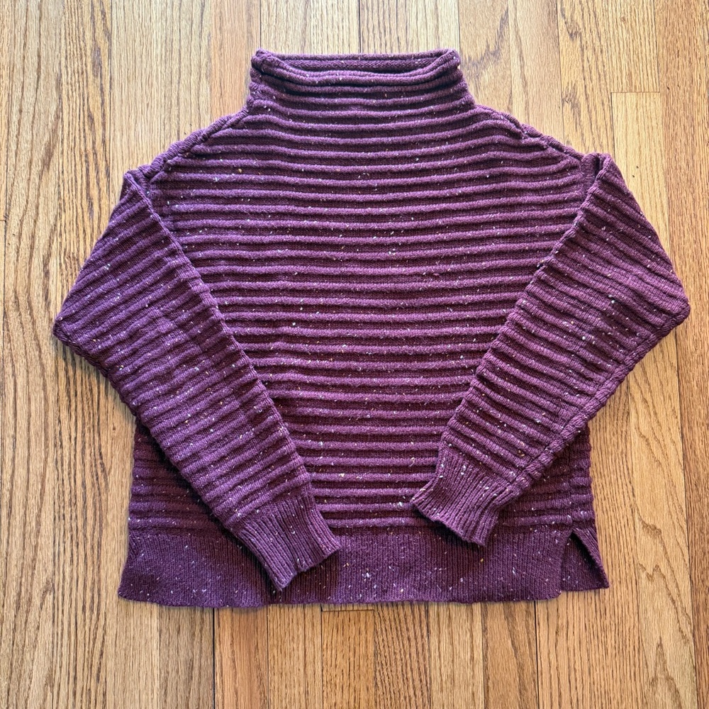 COURT & ROWE Speckled Ribbed Mock Neck Sweater - size small